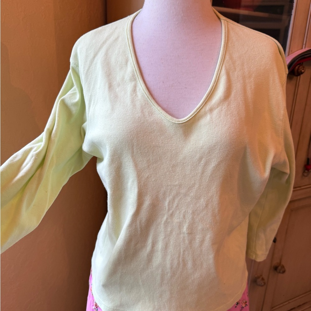 Xhilaration V-Neck top